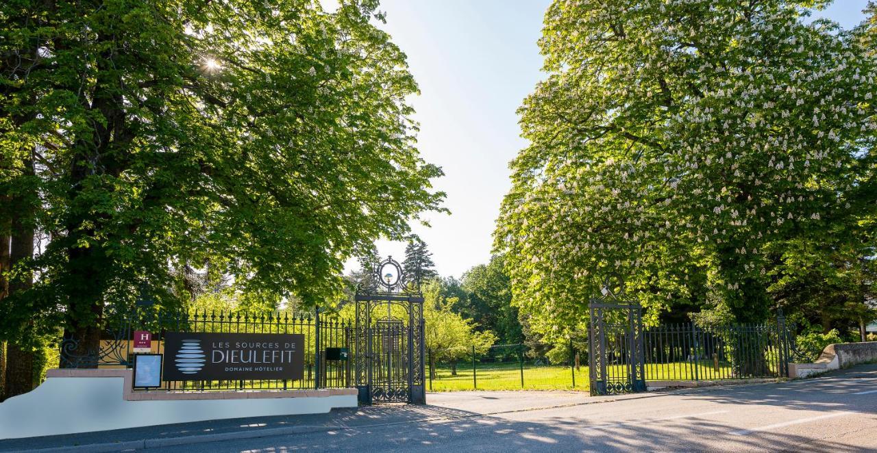 Domaine Les Sources De Dieulefit Exterior foto